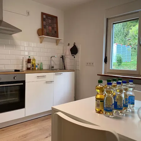 Apartment 2 - Zimmerwohnung Mit Bad Und Kueche